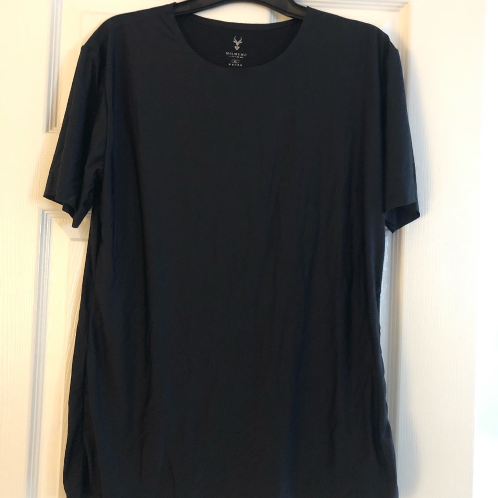 Men’s silk T-shirt made by MILMUMU Co.
